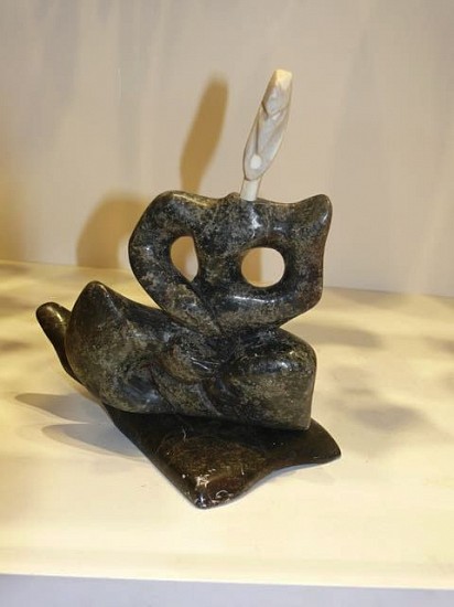 Alex Alikashuak, Abstract figure
03396-1